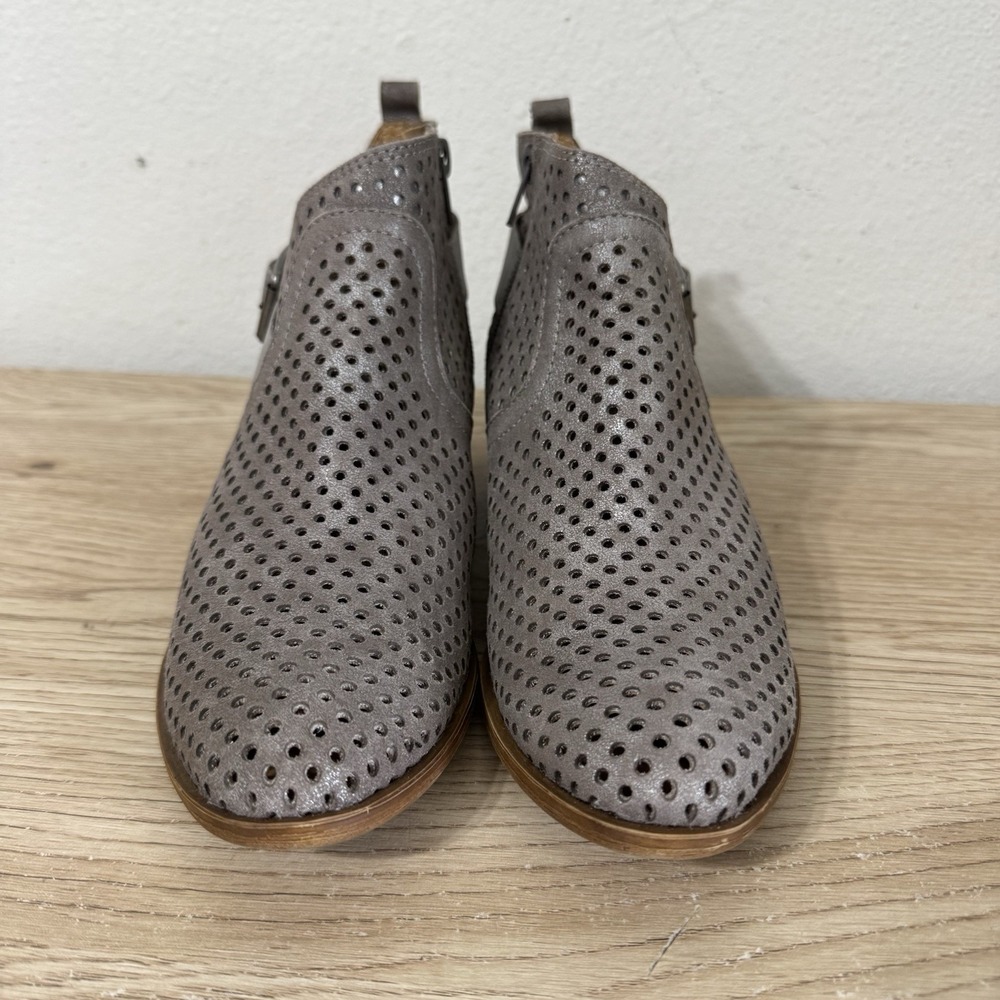 Lucky Brand Silver Gray Leather Mesh Ankle Boots Womens Size 8 M - Picture 5 of 12
